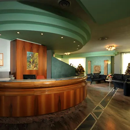 Otel My 4*