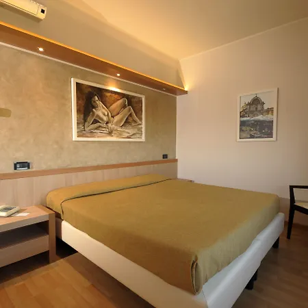 Otel My LʼAquila